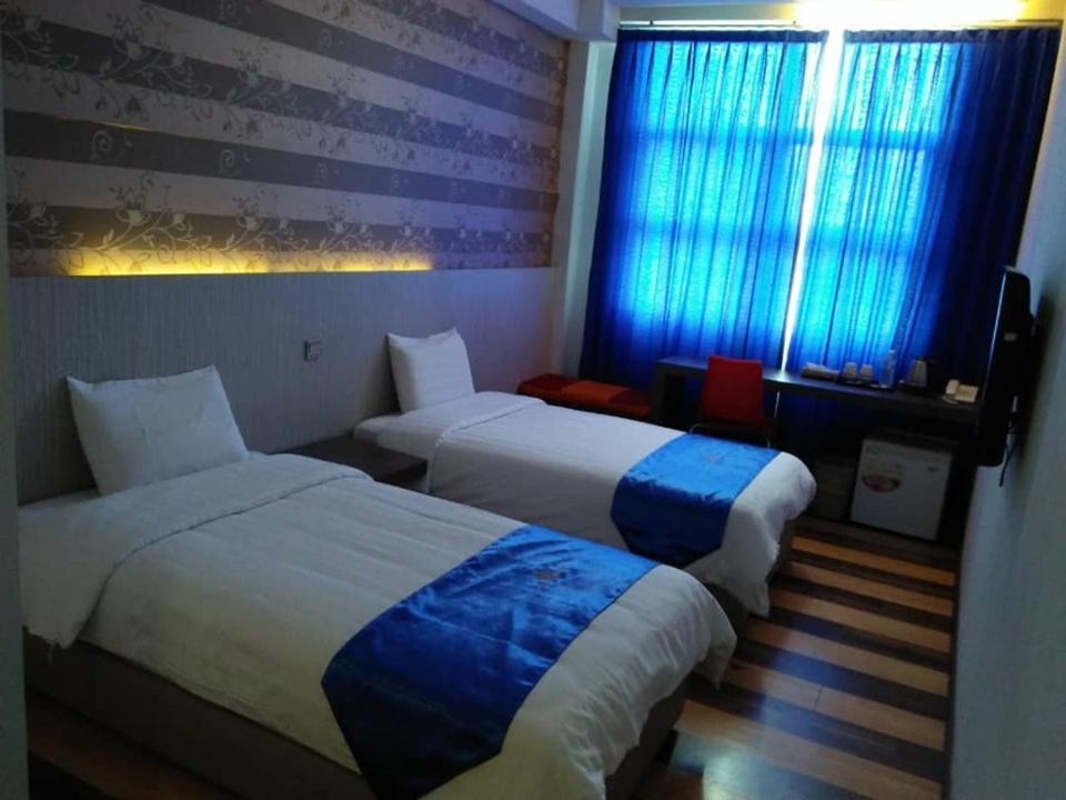 4Orty Inn Bintulu Eksteriør bilde