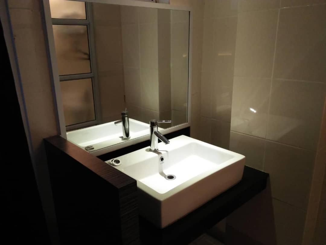 4Orty Inn Bintulu Eksteriør bilde