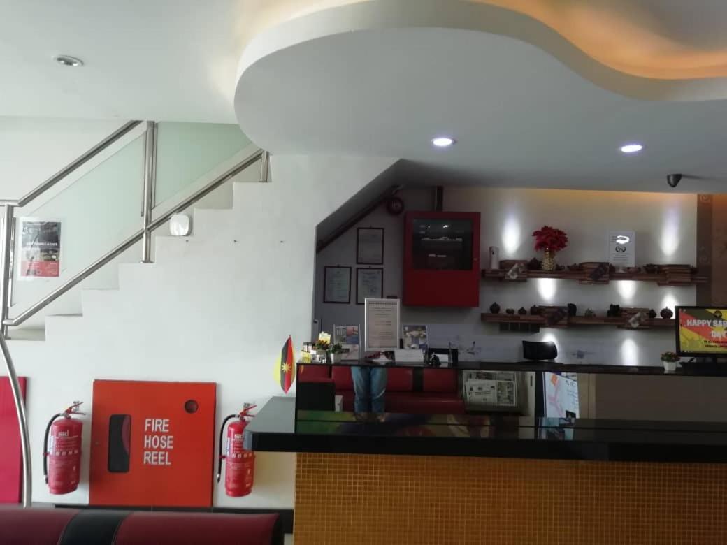 4Orty Inn Bintulu Eksteriør bilde