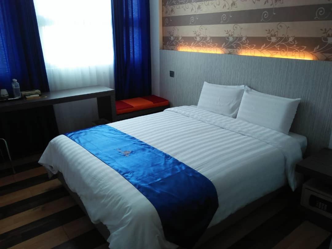 4Orty Inn Bintulu Eksteriør bilde